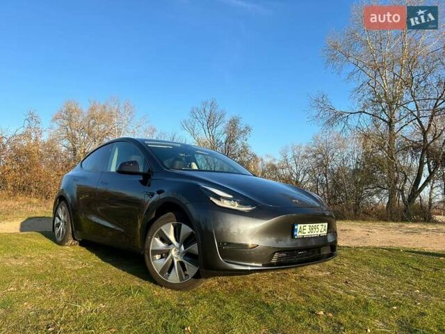 Серый Тесла Model Y, объемом двигателя 0 л и пробегом 10 тыс. км за 27000 $, фото 9 на Automoto.ua