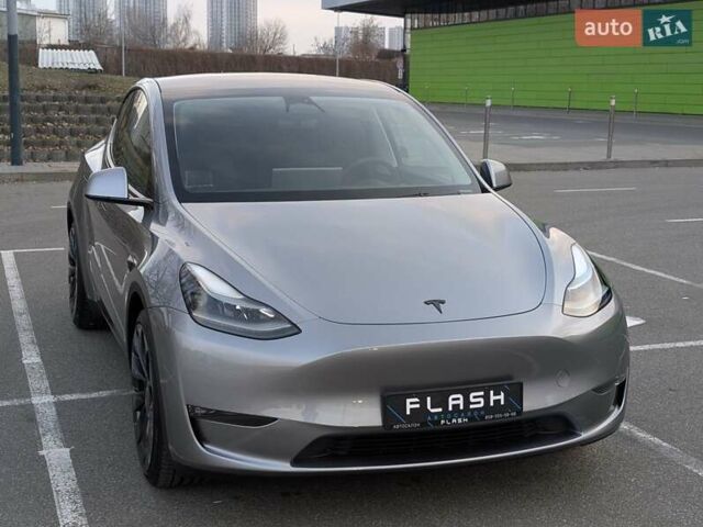 Серый Тесла Model Y, объемом двигателя 0 л и пробегом 6 тыс. км за 42900 $, фото 3 на Automoto.ua