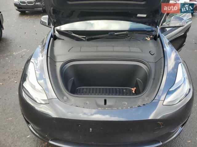 Серый Тесла Model Y, объемом двигателя 0 л и пробегом 9 тыс. км за 17000 $, фото 11 на Automoto.ua