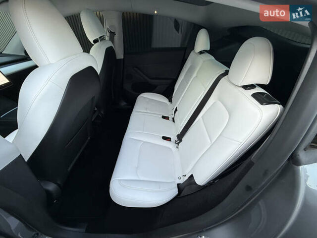Серый Тесла Model Y, объемом двигателя 0 л и пробегом 9 тыс. км за 19800 $, фото 26 на Automoto.ua