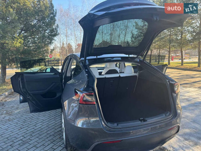 Серый Тесла Model Y, объемом двигателя 0 л и пробегом 9 тыс. км за 29500 $, фото 53 на Automoto.ua