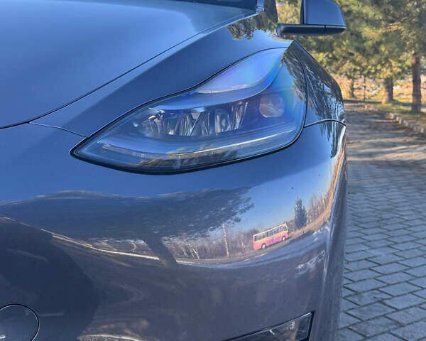Серый Тесла Model Y, объемом двигателя 0 л и пробегом 9 тыс. км за 29500 $, фото 104 на Automoto.ua
