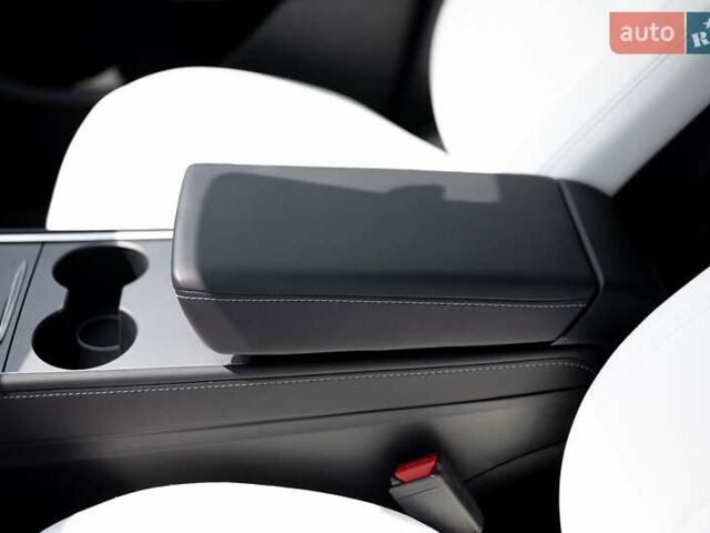 Серый Тесла Model Y, объемом двигателя 0 л и пробегом 24 тыс. км за 29500 $, фото 48 на Automoto.ua