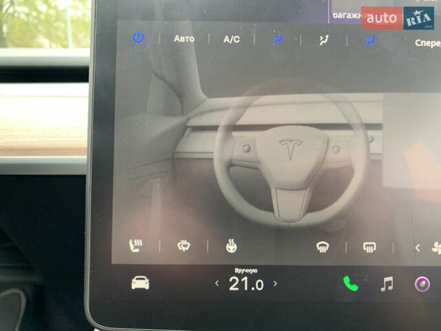 Серый Тесла Model Y, объемом двигателя 0 л и пробегом 14 тыс. км за 32300 $, фото 37 на Automoto.ua