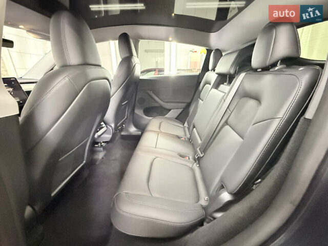 Серый Тесла Model Y, объемом двигателя 0 л и пробегом 21 тыс. км за 28900 $, фото 36 на Automoto.ua