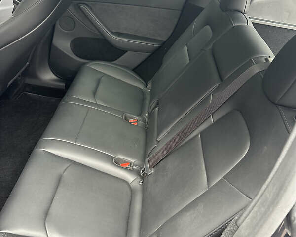 Серый Тесла Model Y, объемом двигателя 0 л и пробегом 15 тыс. км за 34500 $, фото 6 на Automoto.ua