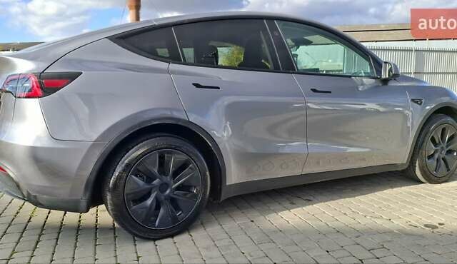 Сірий Тесла Model Y, об'ємом двигуна 0 л та пробігом 11 тис. км за 31000 $, фото 4 на Automoto.ua