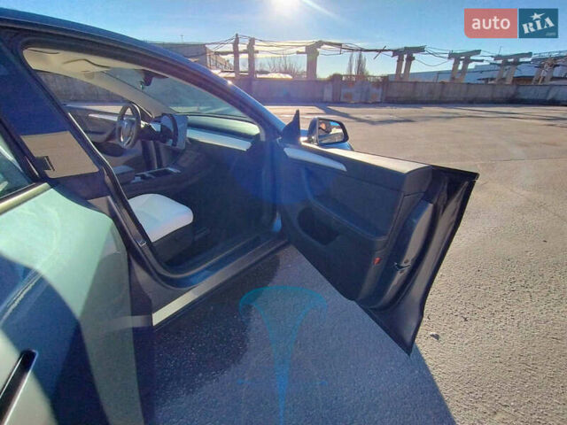 Сірий Тесла Model Y, об'ємом двигуна 0 л та пробігом 15 тис. км за 29988 $, фото 38 на Automoto.ua