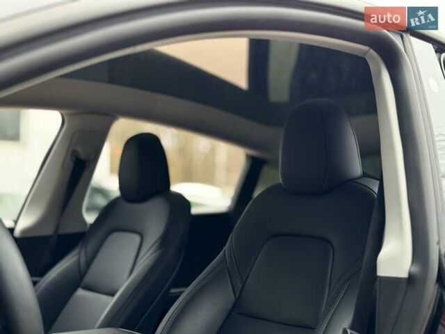 Сірий Тесла Model Y, об'ємом двигуна 0 л та пробігом 16 тис. км за 30500 $, фото 13 на Automoto.ua