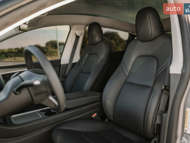 Сірий Тесла Model Y, об'ємом двигуна 0 л та пробігом 12 тис. км за 32500 $, фото 69 на Automoto.ua