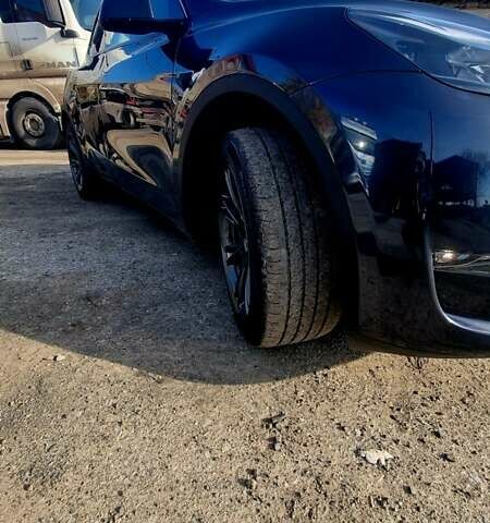 Серый Тесла Model Y, объемом двигателя 0 л и пробегом 11 тыс. км за 30000 $, фото 2 на Automoto.ua