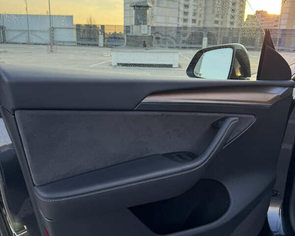 Сірий Тесла Model Y, об'ємом двигуна 0 л та пробігом 18 тис. км за 25500 $, фото 10 на Automoto.ua