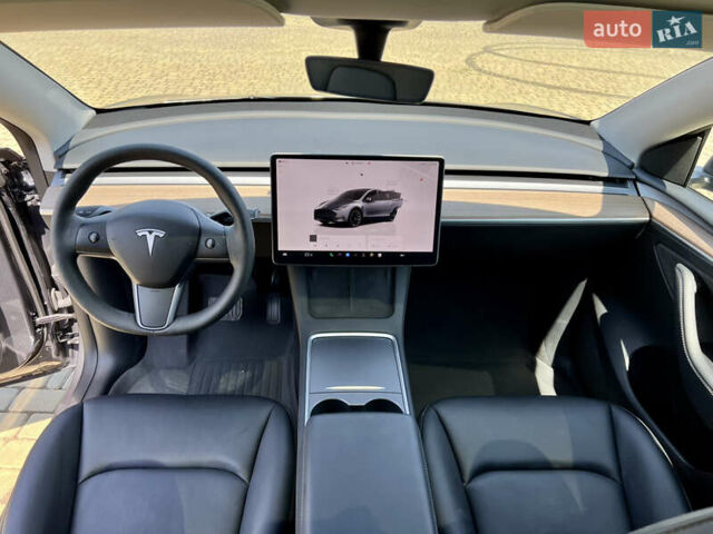 Серый Тесла Model Y, объемом двигателя 0 л и пробегом 45 тыс. км за 24500 $, фото 24 на Automoto.ua