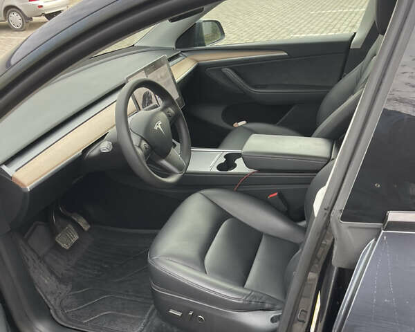 Сірий Тесла Model Y, об'ємом двигуна 0 л та пробігом 43 тис. км за 32500 $, фото 5 на Automoto.ua