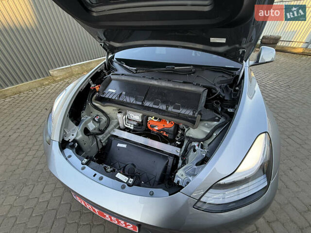 Серый Тесла Model Y, объемом двигателя 0 л и пробегом 9 тыс. км за 19800 $, фото 20 на Automoto.ua