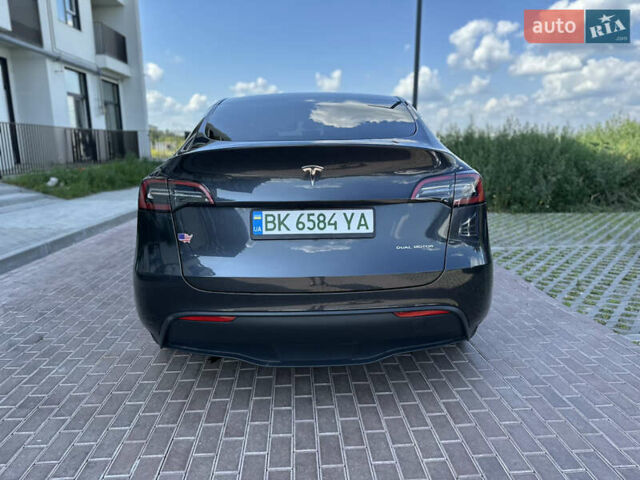 Серый Тесла Model Y, объемом двигателя 0 л и пробегом 6 тыс. км за 35999 $, фото 6 на Automoto.ua