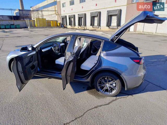 Сірий Тесла Model Y, об'ємом двигуна 0 л та пробігом 15 тис. км за 29988 $, фото 13 на Automoto.ua