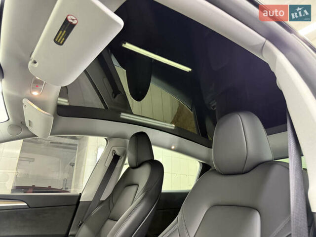 Серый Тесла Model Y, объемом двигателя 0 л и пробегом 21 тыс. км за 28900 $, фото 33 на Automoto.ua