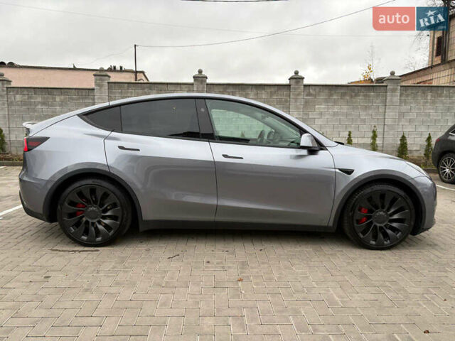 Серый Тесла Model Y, объемом двигателя 0 л и пробегом 17 тыс. км за 34300 $, фото 3 на Automoto.ua