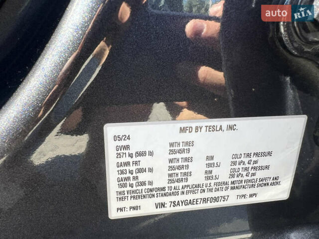 Серый Тесла Model Y, объемом двигателя 0 л и пробегом 12 тыс. км за 30000 $, фото 42 на Automoto.ua