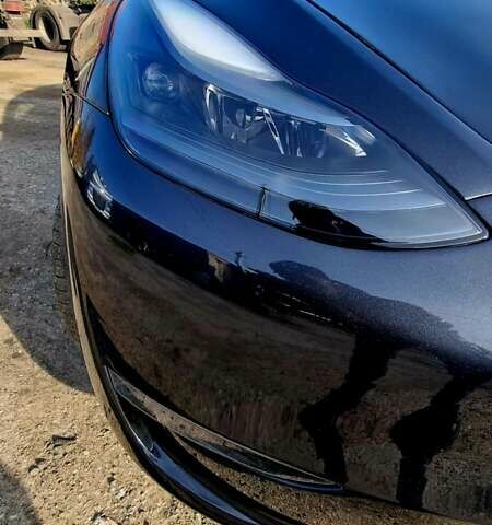 Серый Тесла Model Y, объемом двигателя 0 л и пробегом 11 тыс. км за 30000 $, фото 5 на Automoto.ua