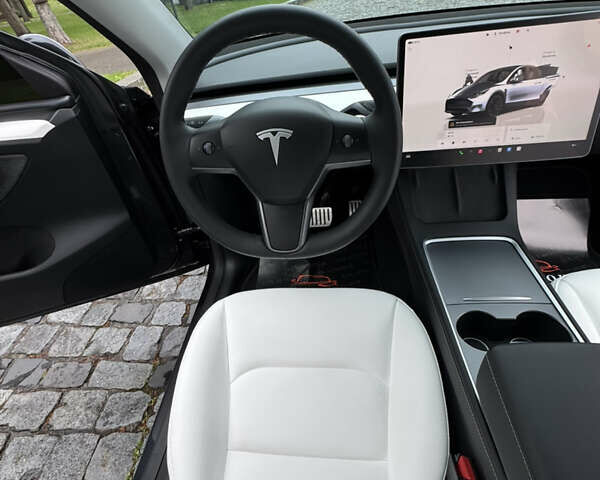 Серый Тесла Model Y, объемом двигателя 0 л и пробегом 7 тыс. км за 33999 $, фото 46 на Automoto.ua
