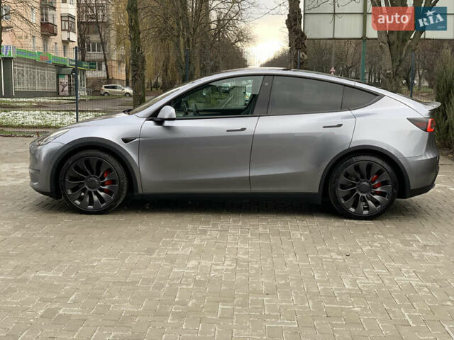 Серый Тесла Model Y, объемом двигателя 0 л и пробегом 5 тыс. км за 42500 $, фото 4 на Automoto.ua