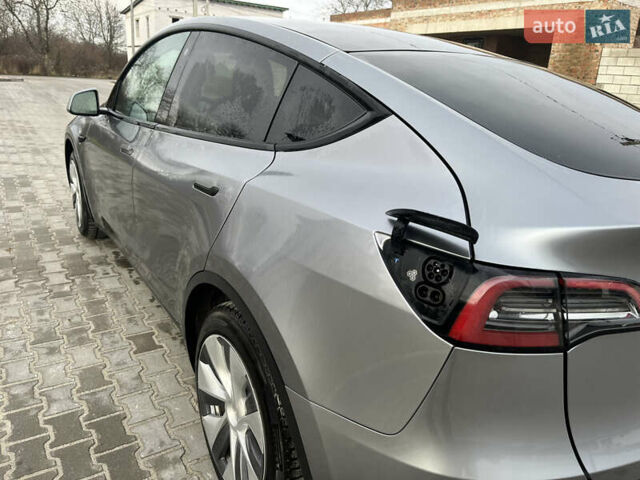 Сірий Тесла Model Y, об'ємом двигуна 0 л та пробігом 29 тис. км за 32000 $, фото 11 на Automoto.ua