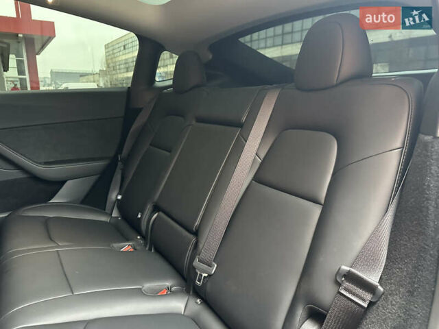 Серый Тесла Model Y, объемом двигателя 0 л и пробегом 2 тыс. км за 35490 $, фото 31 на Automoto.ua