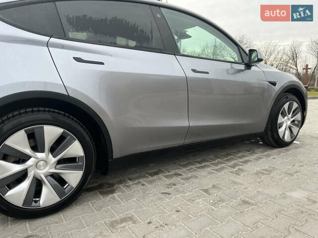Сірий Тесла Model Y, об'ємом двигуна 0 л та пробігом 29 тис. км за 32000 $, фото 7 на Automoto.ua