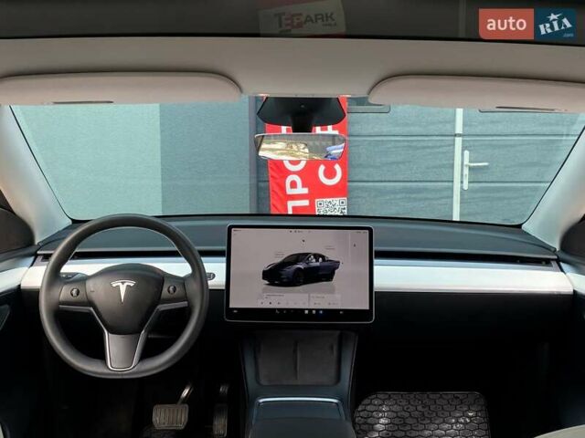 Сірий Тесла Model Y, об'ємом двигуна 0 л та пробігом 23 тис. км за 31999 $, фото 16 на Automoto.ua