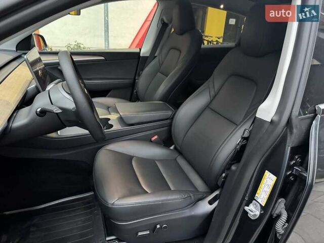 Сірий Тесла Model Y, об'ємом двигуна 0 л та пробігом 27 тис. км за 30900 $, фото 10 на Automoto.ua