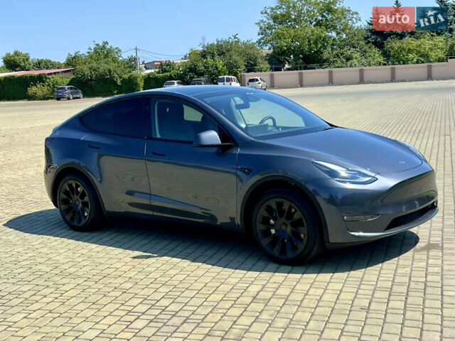 Серый Тесла Model Y, объемом двигателя 0 л и пробегом 45 тыс. км за 24500 $, фото 4 на Automoto.ua