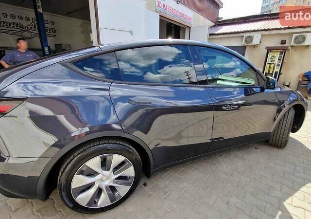 Серый Тесла Model Y, объемом двигателя 0 л и пробегом 6 тыс. км за 29500 $, фото 9 на Automoto.ua