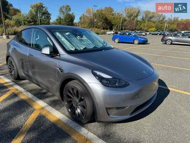 Серый Тесла Model Y, объемом двигателя 0 л и пробегом 15 тыс. км за 28500 $, фото 3 на Automoto.ua