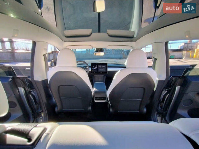 Сірий Тесла Model Y, об'ємом двигуна 0 л та пробігом 15 тис. км за 29988 $, фото 12 на Automoto.ua