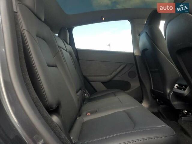 Серый Тесла Model Y, объемом двигателя 0 л и пробегом 9 тыс. км за 17000 $, фото 10 на Automoto.ua