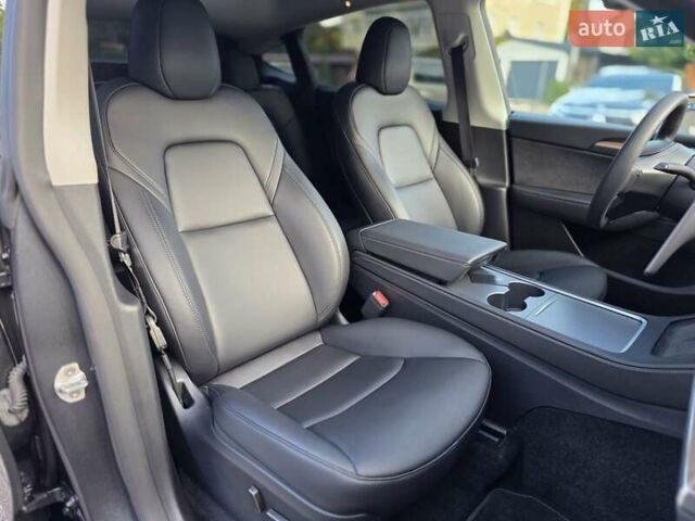 Сірий Тесла Model Y, об'ємом двигуна 0 л та пробігом 19 тис. км за 34900 $, фото 32 на Automoto.ua