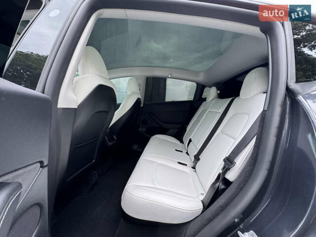 Серый Тесла Model Y, объемом двигателя 0 л и пробегом 7 тыс. км за 33999 $, фото 61 на Automoto.ua