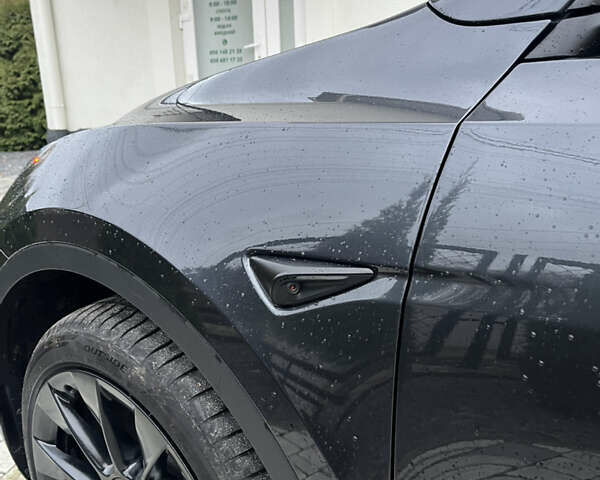 Серый Тесла Model Y, объемом двигателя 0 л и пробегом 33 тыс. км за 25000 $, фото 24 на Automoto.ua