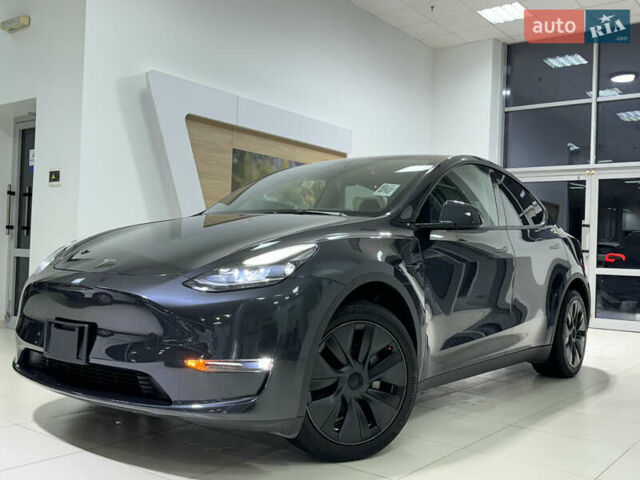 Серый Тесла Model Y, объемом двигателя 0 л и пробегом 1 тыс. км за 37500 $, фото 25 на Automoto.ua