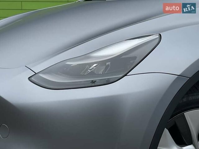 Серый Тесла Model Y, объемом двигателя 0 л и пробегом 25 тыс. км за 36700 $, фото 6 на Automoto.ua
