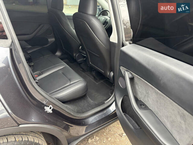 Серый Тесла Model Y, объемом двигателя 0 л и пробегом 22 тыс. км за 31500 $, фото 19 на Automoto.ua