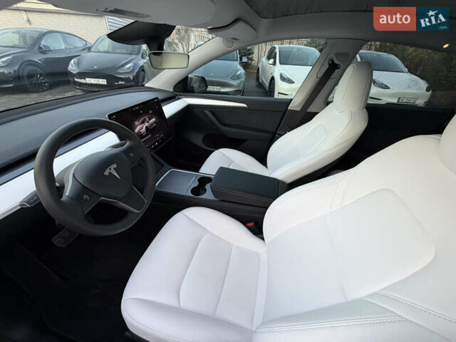 Сірий Тесла Model Y, об'ємом двигуна 0 л та пробігом 6 тис. км за 33000 $, фото 18 на Automoto.ua