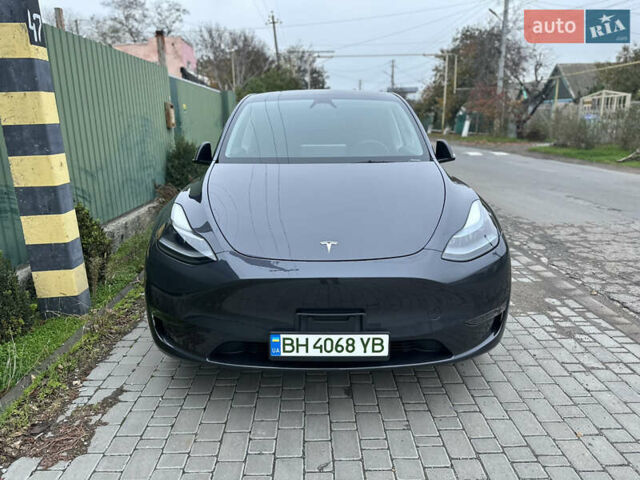 Сірий Тесла Model Y, об'ємом двигуна 0 л та пробігом 13 тис. км за 28200 $, фото 2 на Automoto.ua