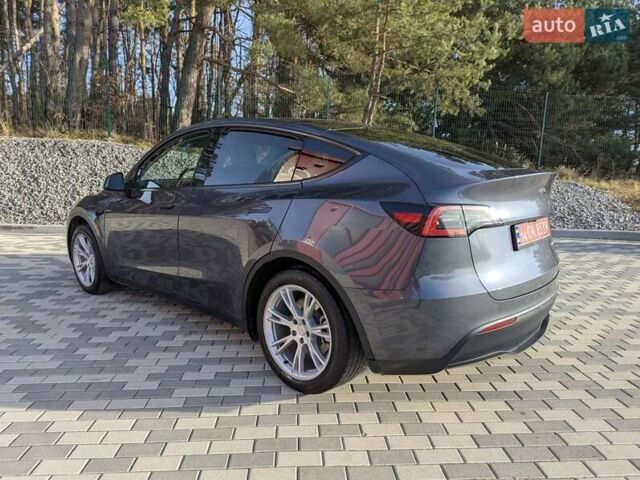 Серый Тесла Model Y, объемом двигателя 0 л и пробегом 29 тыс. км за 30500 $, фото 6 на Automoto.ua