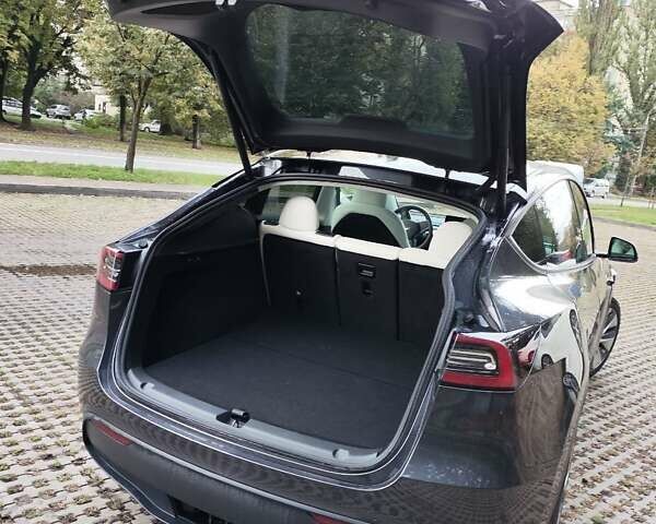 Сірий Тесла Model Y, об'ємом двигуна 0 л та пробігом 10 тис. км за 34400 $, фото 22 на Automoto.ua
