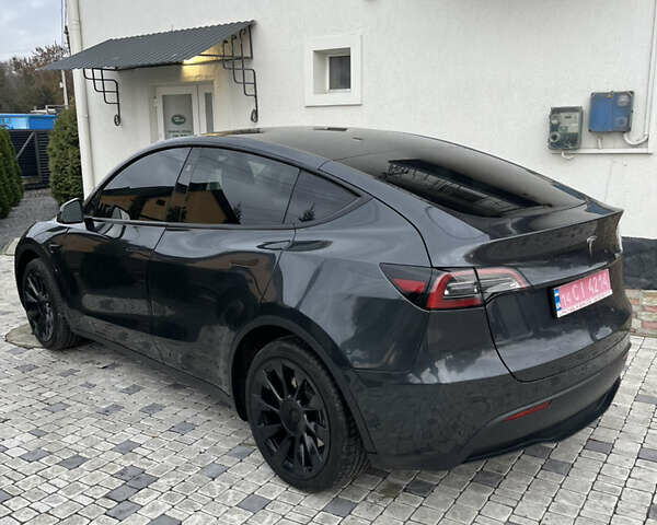 Серый Тесла Model Y, объемом двигателя 0 л и пробегом 33 тыс. км за 25000 $, фото 21 на Automoto.ua