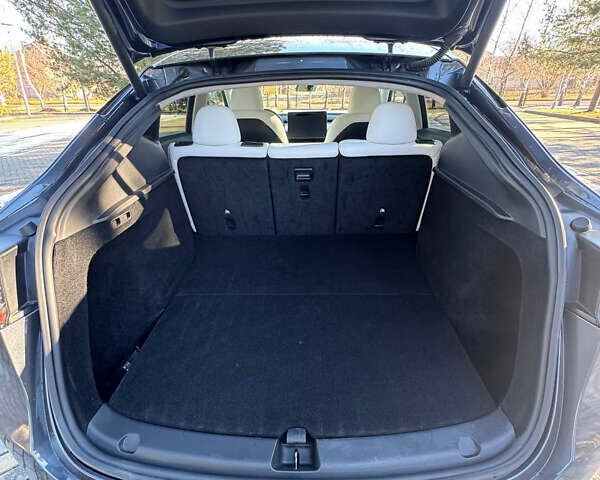 Серый Тесла Model Y, объемом двигателя 0 л и пробегом 9 тыс. км за 29500 $, фото 102 на Automoto.ua