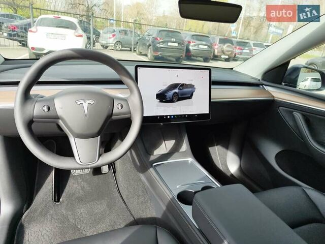 Серый Тесла Model Y, объемом двигателя 0 л и пробегом 1 тыс. км за 33000 $, фото 9 на Automoto.ua